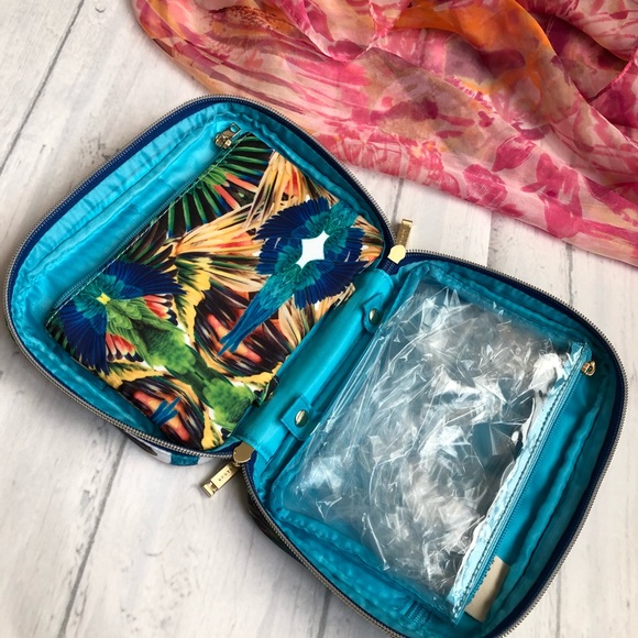 NWT Kestrel 3-piece Beauty Organizer/Travel Pouch - Picture 4 of 8